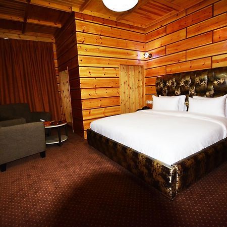 L'Empreinte D'Ifrane Hotel Bagian luar foto
